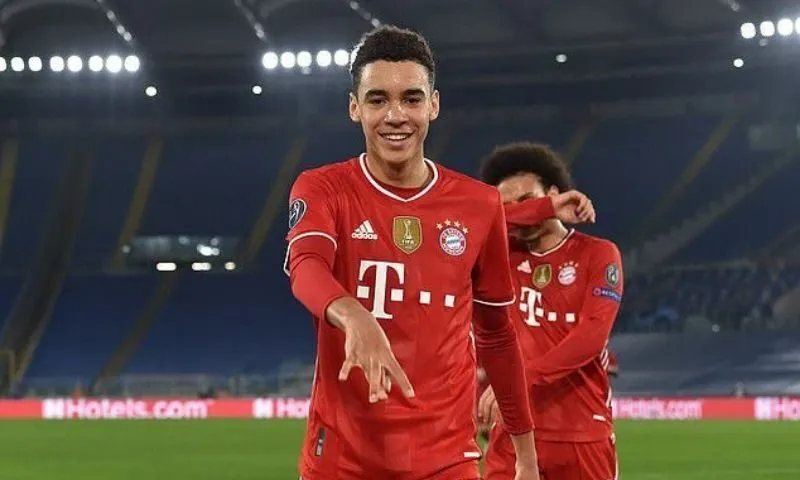 Thông tin chi tiết về Musiala ra mắt Bayern Munich lúc bao nhiêu tuổi?